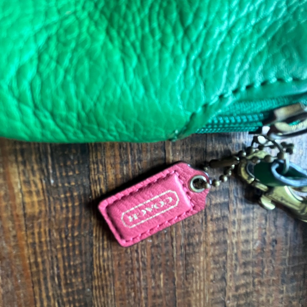 Coach Vibrant Green Leather Wrislet Wallet - Picture 7 of 9